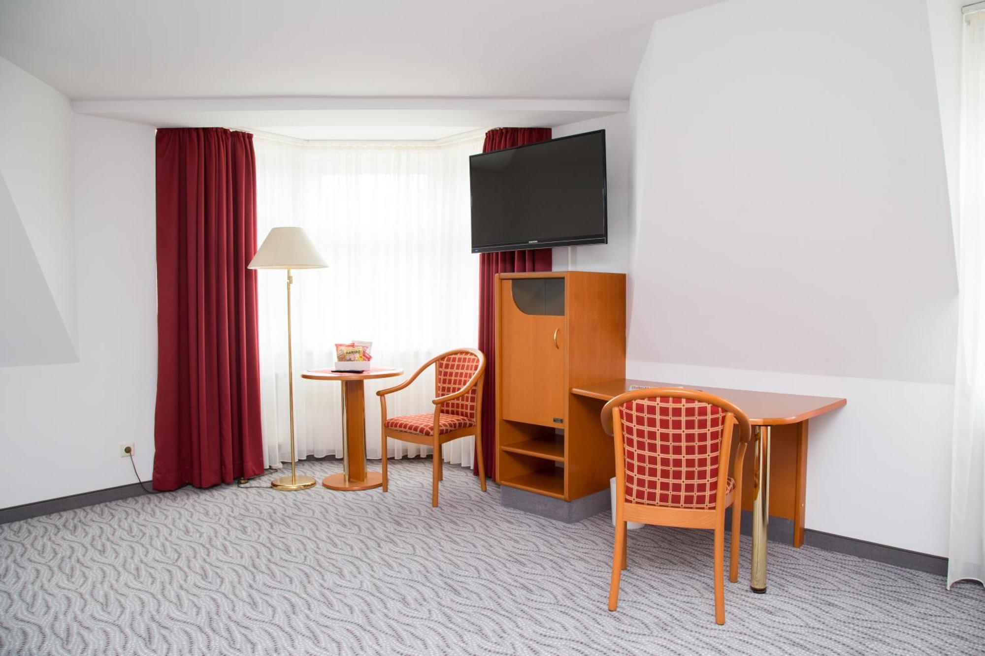 Hotel Kaiserhof Radeberg Room photo